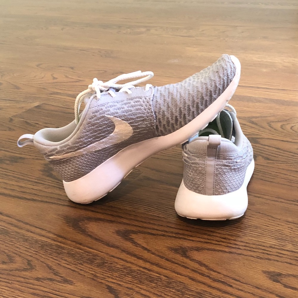 Knit NIKE Athletic Shoes 👟
